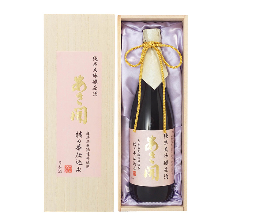 あさ開　純米大吟醸原酒　結の香仕込み木箱 720mL